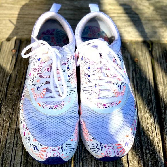 Nike Shoes - Nike Air Max Thea